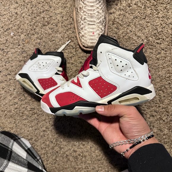 Jordan 6 carmine - Picture 2 of 8